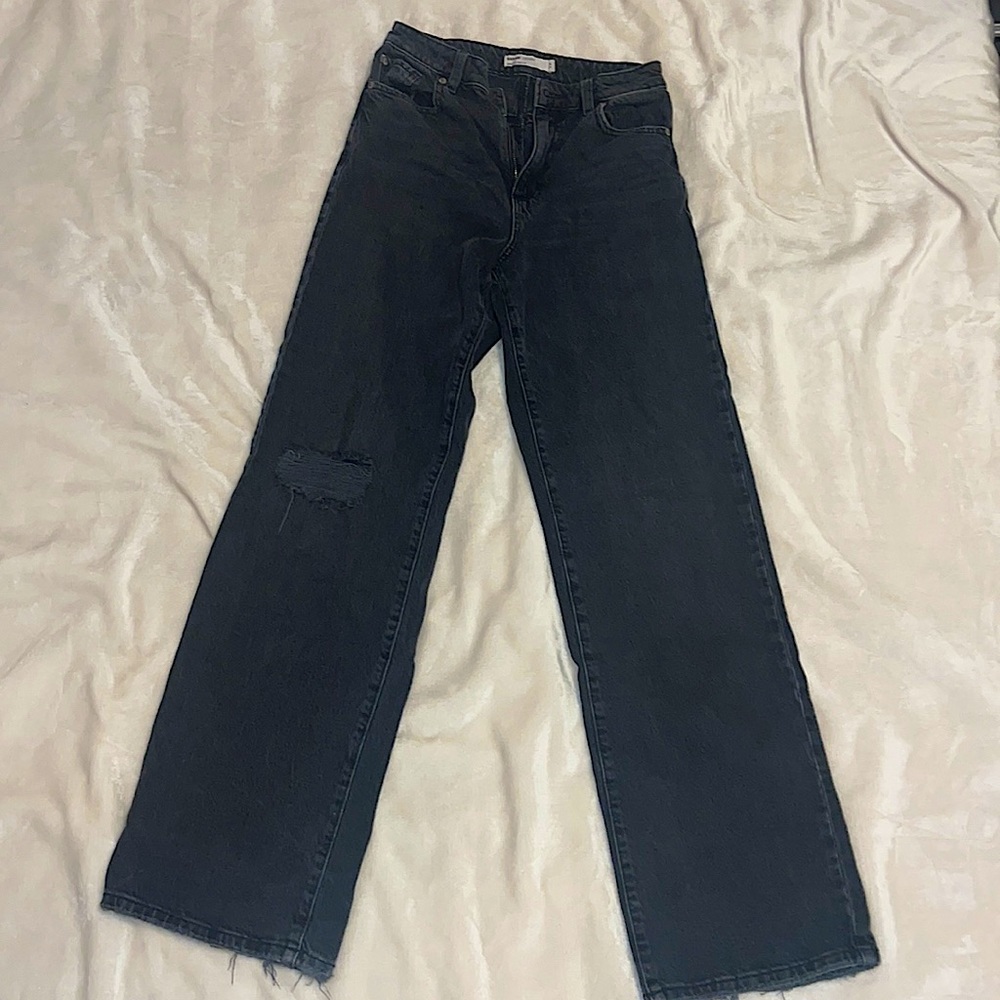 GARAGE ripped jeans